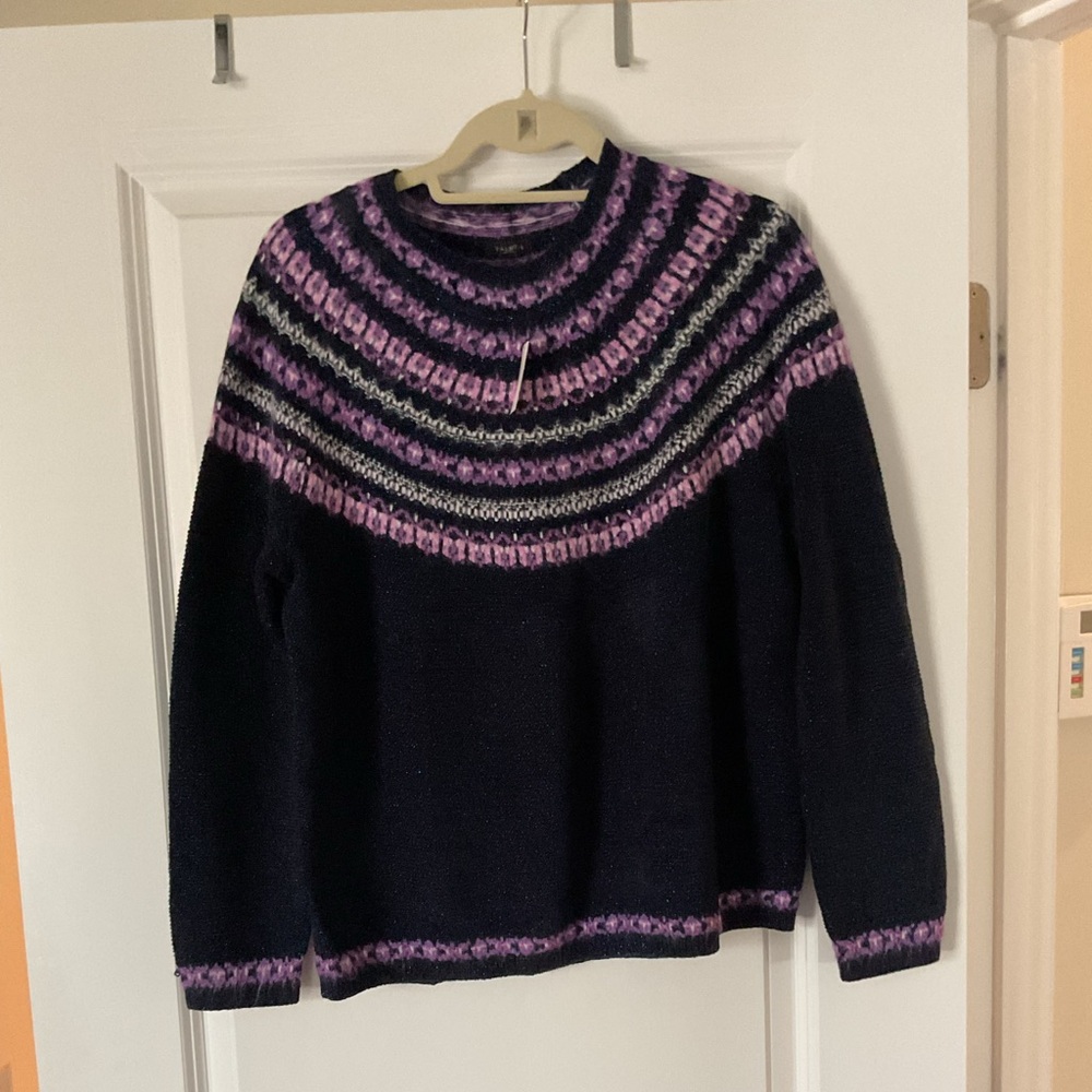 Women's Black and Purple Sweater